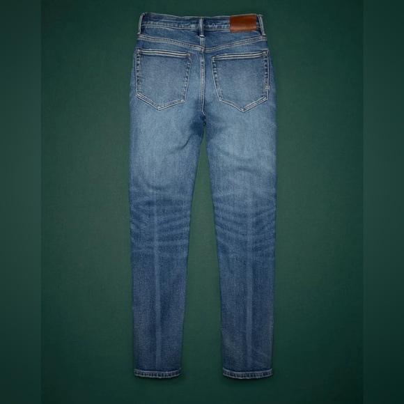 AE77 Premium Mom Jean - 4 Short - Picture 2 of 13